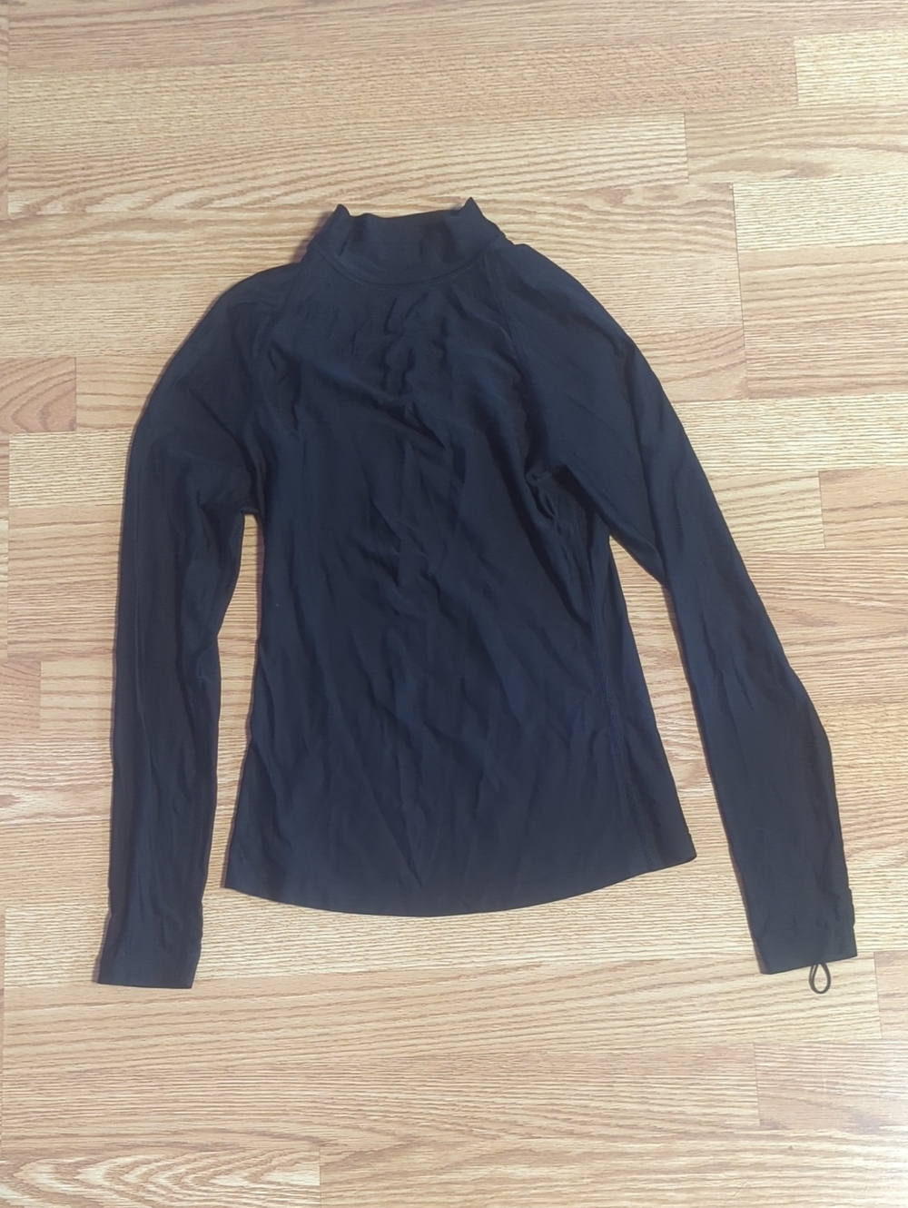Lululemon Women’s Black Long-Sleeve Swim Shirt